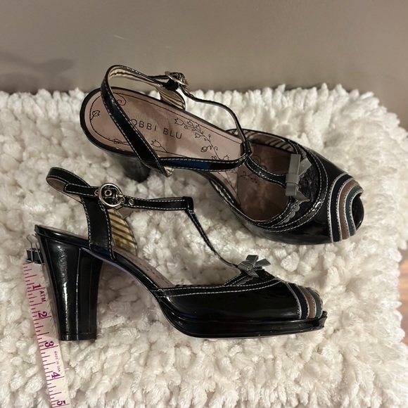 Vintage Bobbi Blu Lacey Heels Black Patent Multi Size 8.5 - Picture 4 of 4